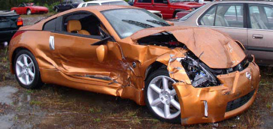nissan-350z-car-crash-car-accident.jpg